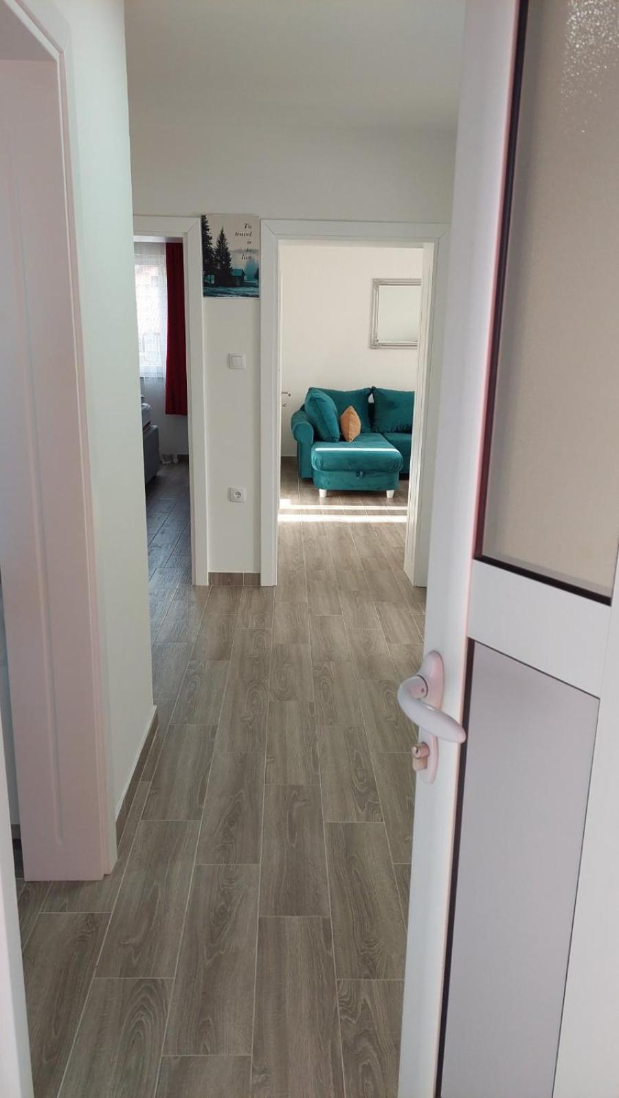 Aleksandar Banja Luka Phòng bức ảnh